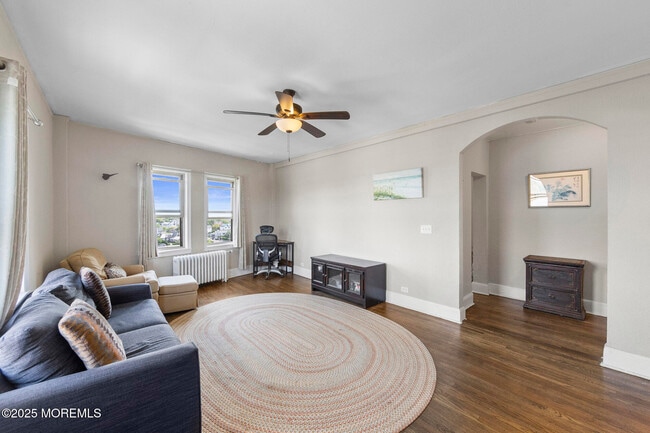 Building Photo - 400 Deal Lake Dr