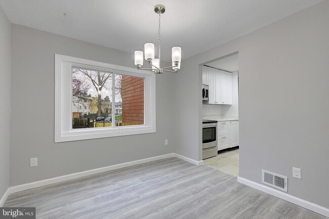 Building Photo - 178 Daimler Dr