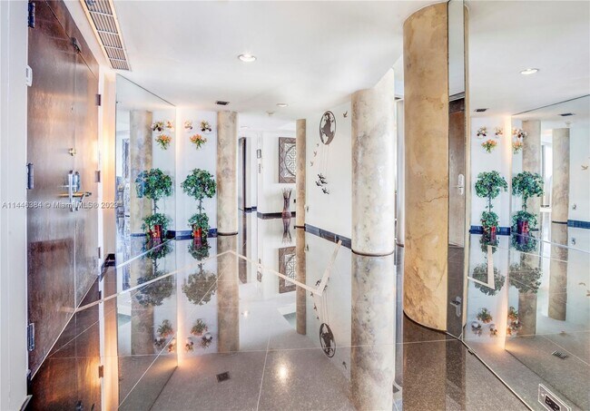 Building Photo - 11113 Biscayne Blvd