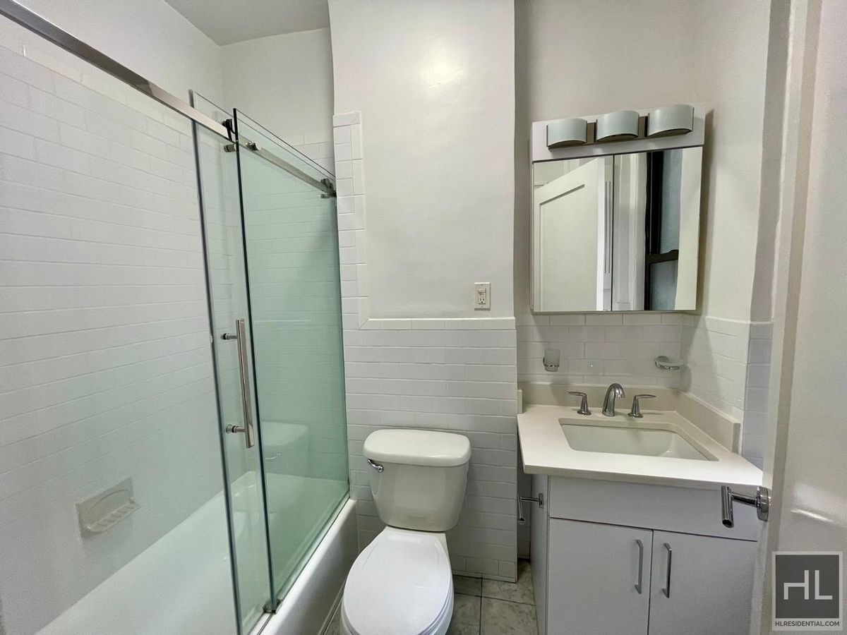 Building Photo - EAST 46 STREET