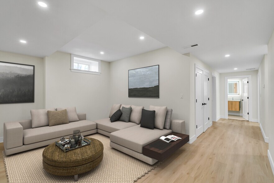Building Photo - 77 Thorndike St