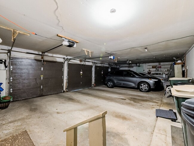 Building Photo - 41562 Bedford Dr