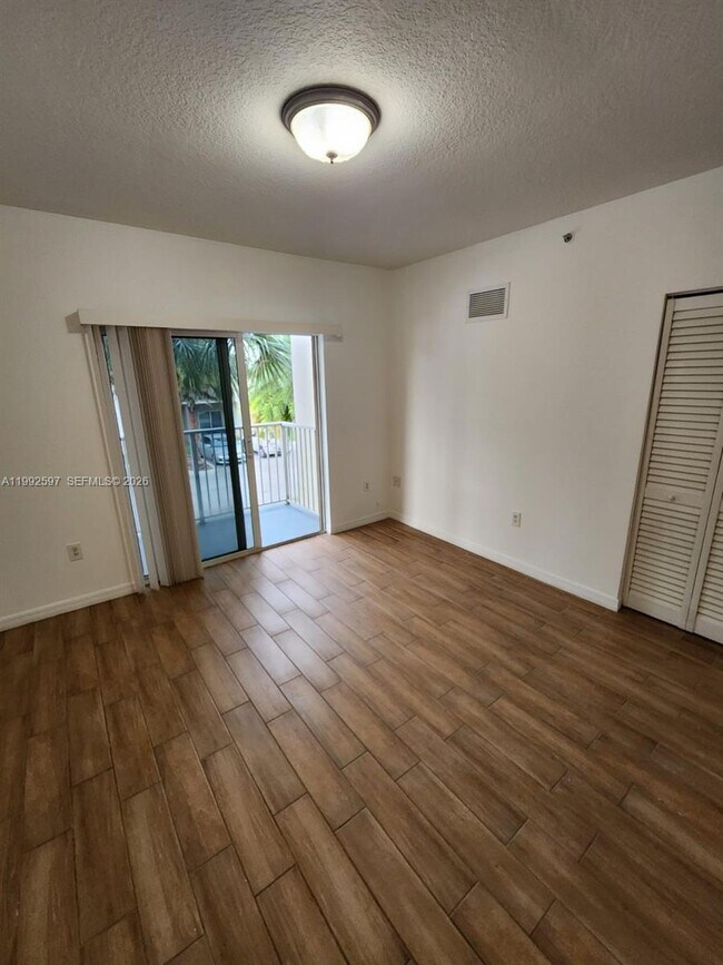 Building Photo - 11060 SW 196th St