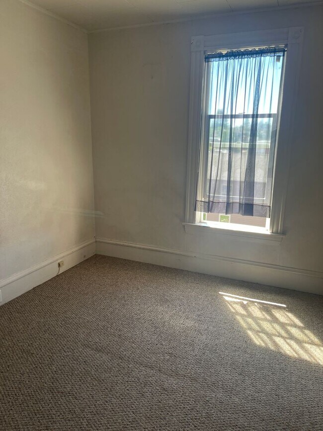 Building Photo - 628 W. Granite-630 1/2