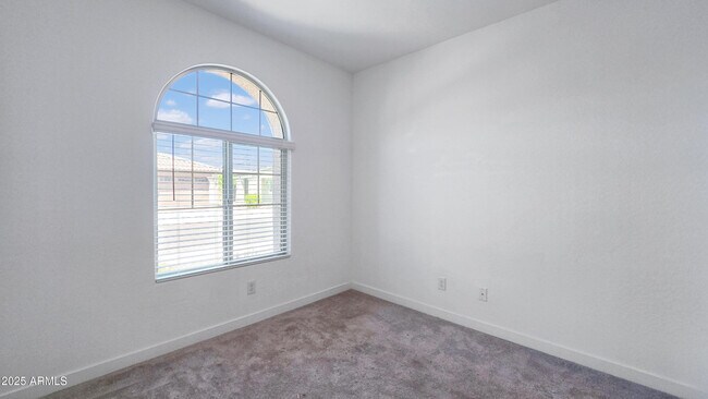 Building Photo - 2563 W Hidalgo Ave