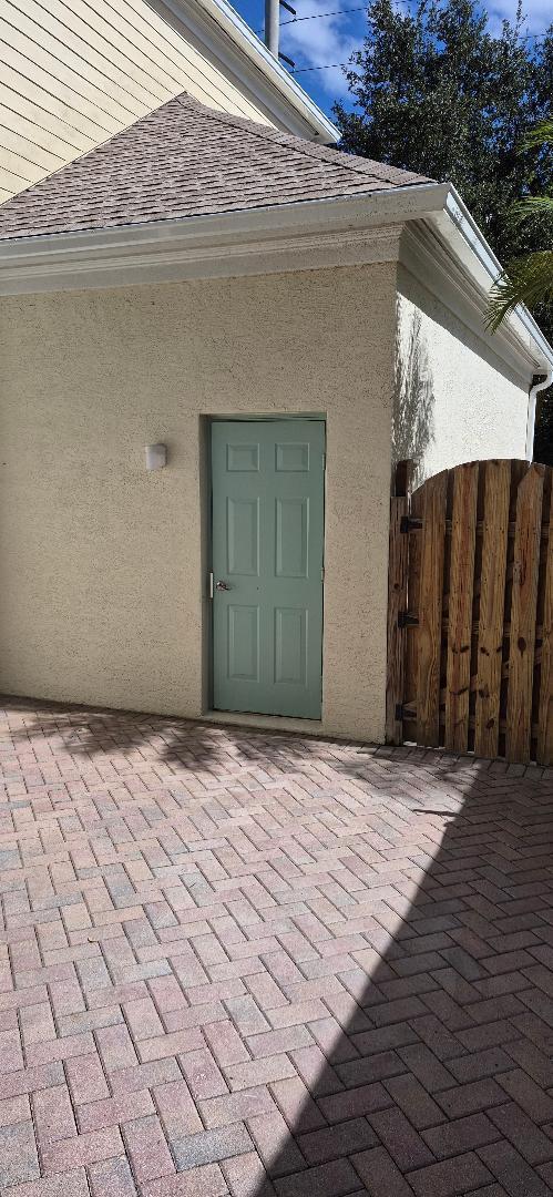 Building Photo - 175 E Bay Cedar Cir