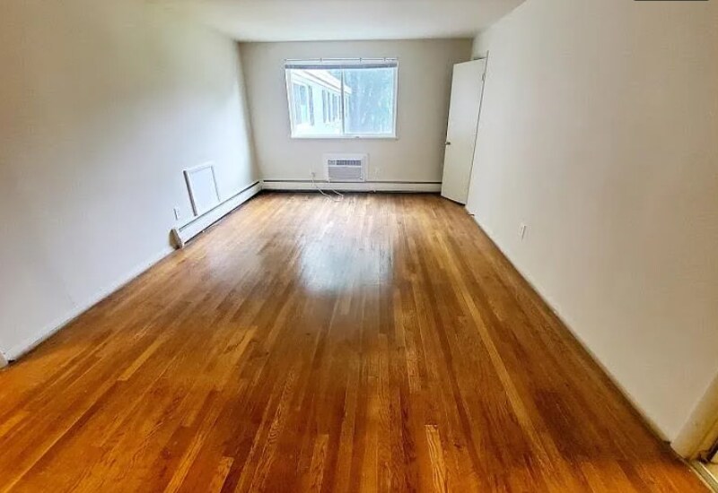 Building Photo - 3208 Ellwood Ave