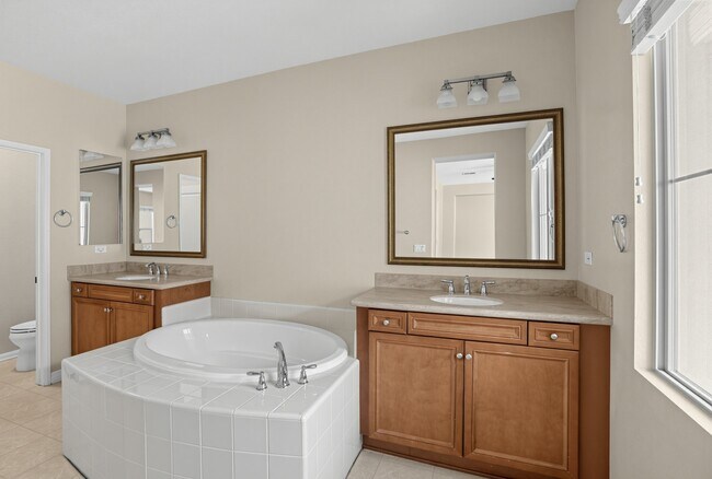 Building Photo - 8454 Christopher Ridge Ter