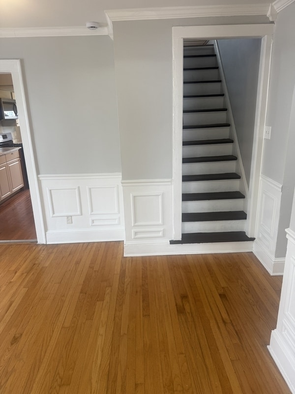 Building Photo - 14 Woodside Ave