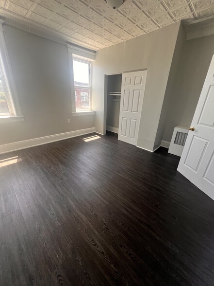 Building Photo - 1414 67th St