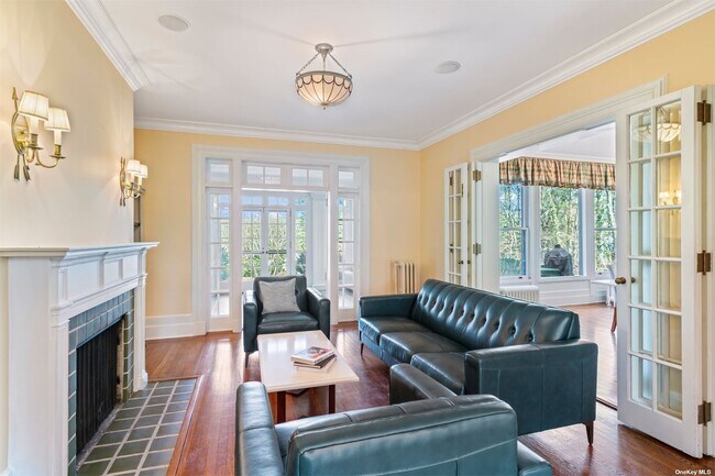 Building Photo - 31 Elm Sea Ln