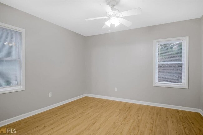 Building Photo - 1270 Trenton St SE