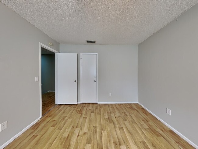 Building Photo - 4412 Prairie Ct