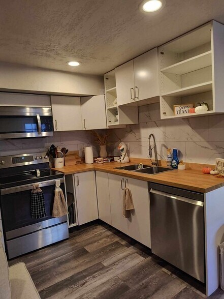 Building Photo - 3760 W 510 N