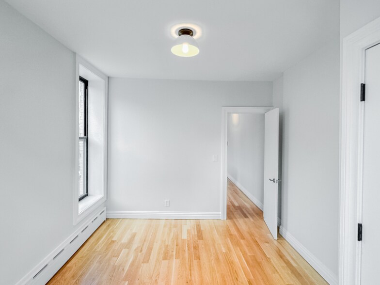 Building Photo - 764 St Johns Pl