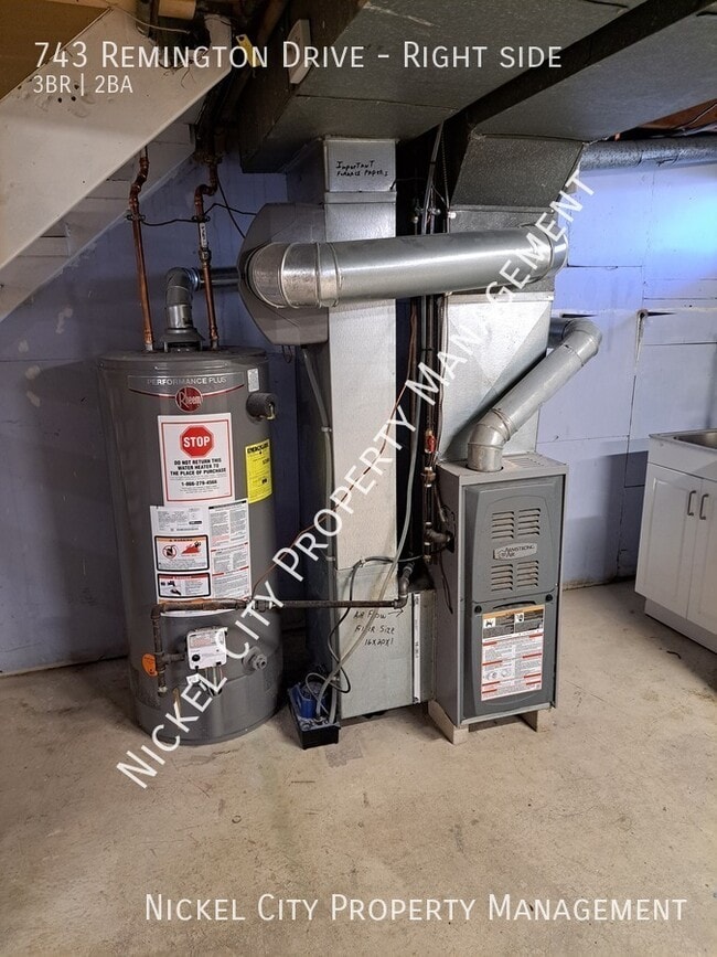 Building Photo - 743 Remington Dr