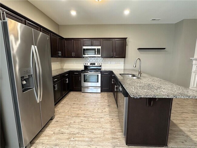 Building Photo - 5613 Bright View St