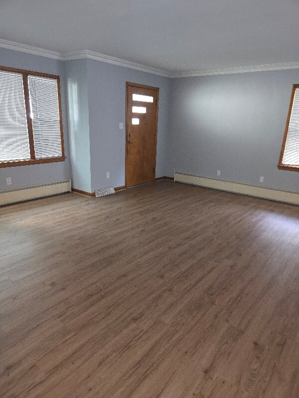 Building Photo - 571 15th St