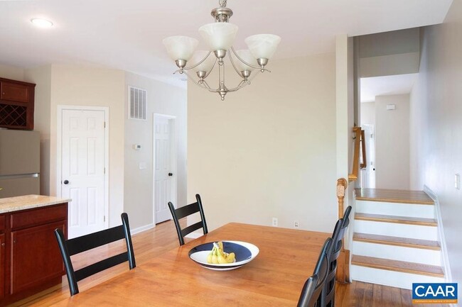 Building Photo - 139 Old Fifth Cir