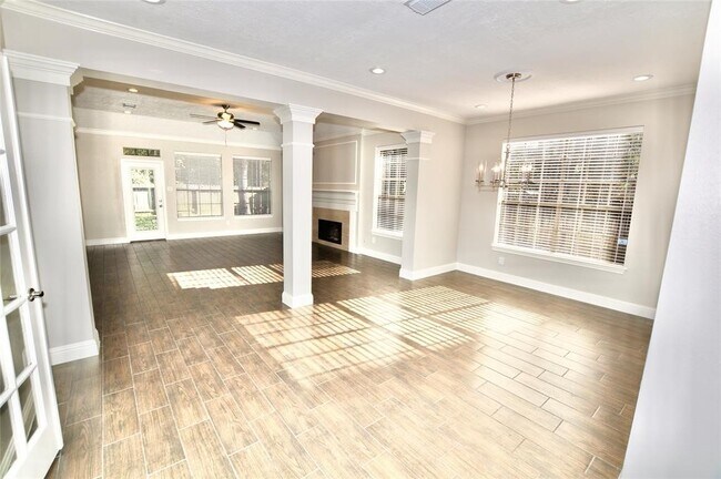 Building Photo - 4602 Natural Bridge Dr