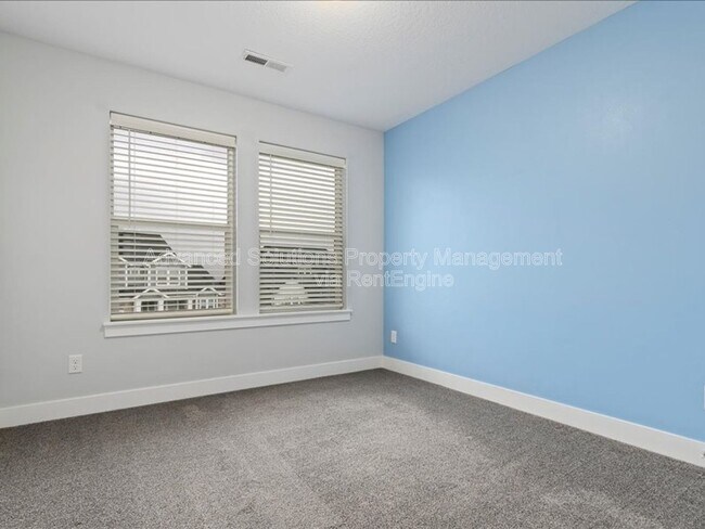 Building Photo - 13972 S Overwatch Dr