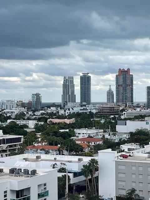 Building Photo - 1100 West Ave