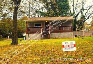 Building Photo - Beautiful Updated 2bd Home, reduced in price!