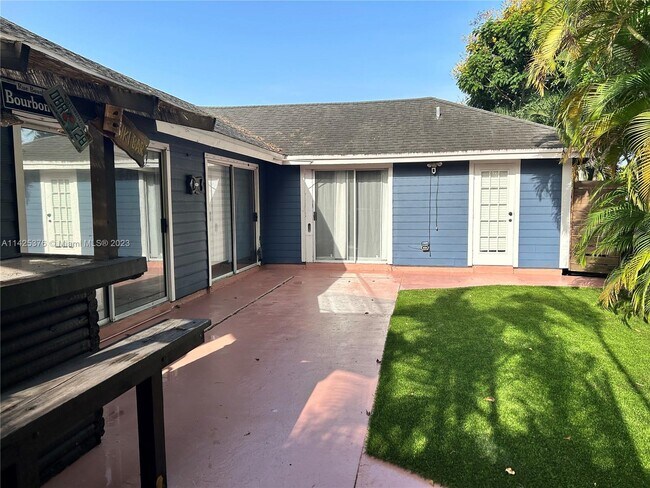 Building Photo - 13934 SW 103rd Ter