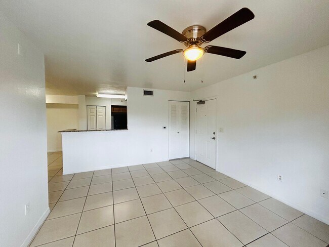 Building Photo - 6752 Heritage Grande
