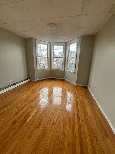 531 4th St 5 - 532 4th St