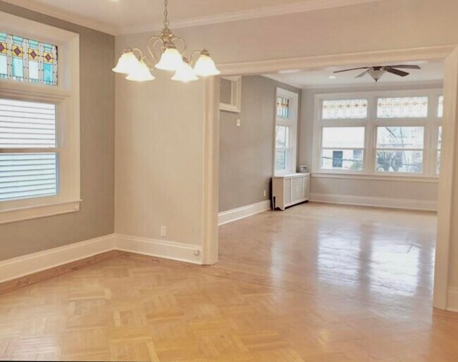 Building Photo - 43 W 41st St