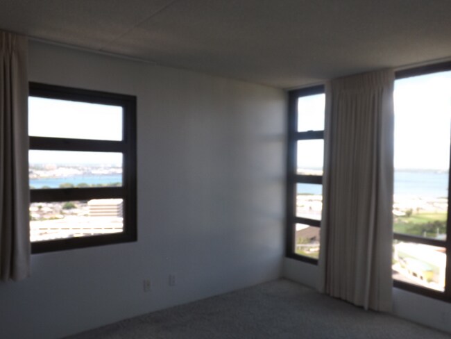 Building Photo - 98-402-402 Koauka Loop