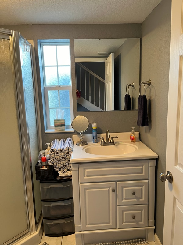 Building Photo - 220 St George Dr