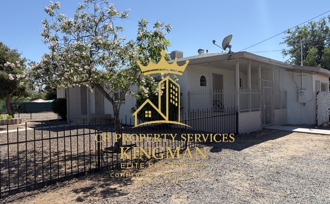 Building Photo - 3 Bedroom, 2 Bath Home – Vintage Charm at Its Best!