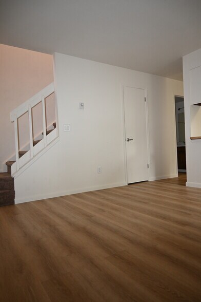 Building Photo - 2238 Canyon Blvd
