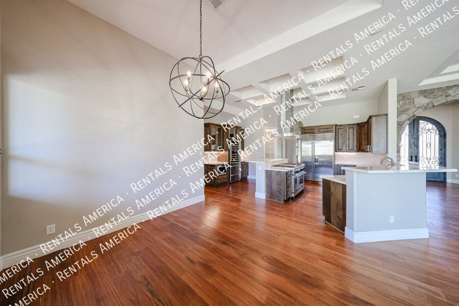 Building Photo - 4430 E Gemini Pl