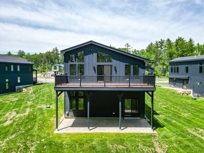 Building Photo - 19 Hidden Glade Dr