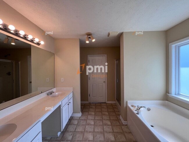 Building Photo - 7151 Flagstone Pl