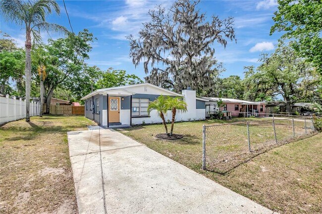Building Photo - 7015 Filbert Ln