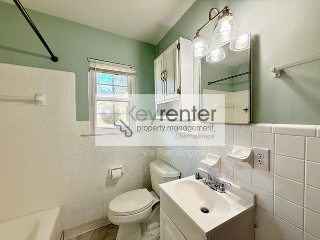 Building Photo - 1322 Koblan Dr