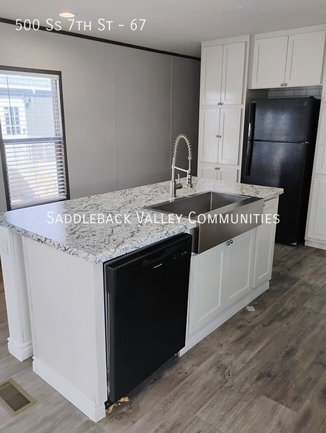 Building Photo - 500 S 7th St