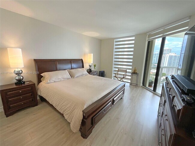 Building Photo - 20191 E Country Club Dr