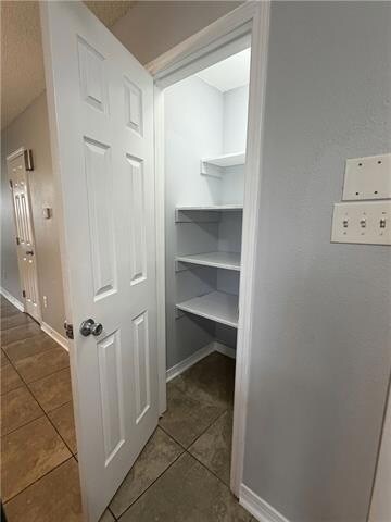 Building Photo - 905 Aspen Ct