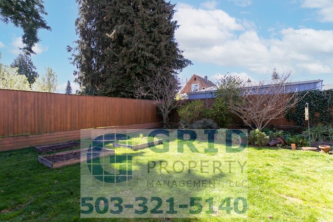 Building Photo - Charming 3 Bedroom North Portland Home Ava...