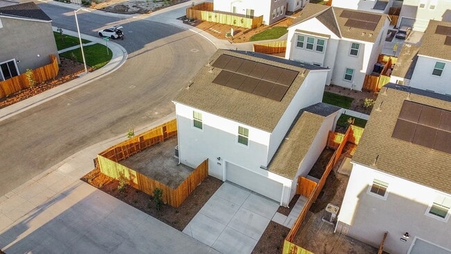 Building Photo - Brand-New 3BD/2.5BA Home in Southwest Bakersfield Modern Finishes, Solar & 2-Car Garage