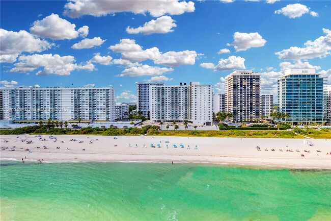 Building Photo - 5701 Collins Ave