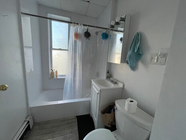 Building Photo - 129 Saint Alphonsus St