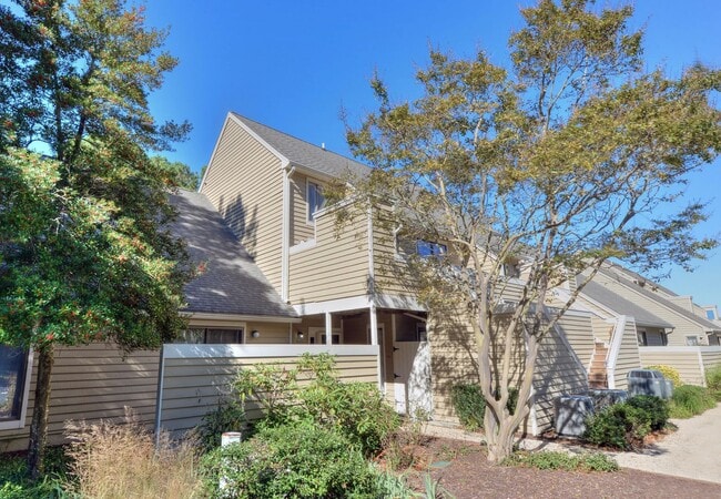 Building Photo - 2 BR, 2 BA Spring Lake Condo