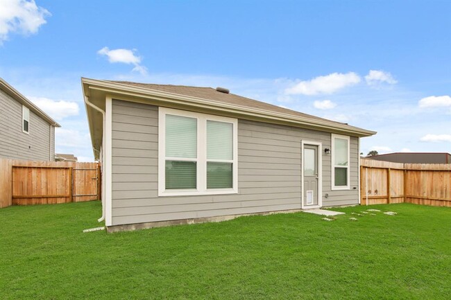 Building Photo - 24705 Cherry Log Ln