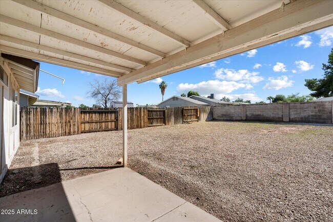 Building Photo - 3545 W Galveston St